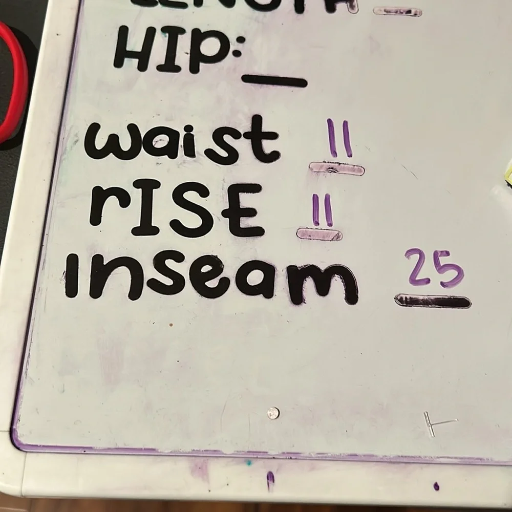 Noli Yoga Black Line Prismatic High Rise Legging in Black. Size XS - Picture 5 of 6